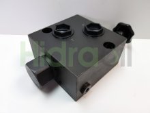 Imagen WRCUSMOMP Hidraoil Válvula reguladora de caudal montaje sobre motor OMP OMR OMH 3 vías unidireccional compensado