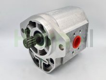Imagen TAP 60-200/200 S SC02 Sundstrand Turolla bomba hidráulica de engranajes 200 cc/rev con eje estriado brida SAE giro a izquierdas