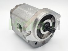 Imagen SNM2/25SC06 SNM2NN/025BN06SAM6E6E6NNNN/NNNNN Sauer Danfoss Turolla motor hidráulico de engranajes 25 cc/rev reversible con eje estriado z9 y UNF