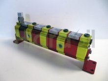 Thumbnail of 9RS04D04 Vivolo divisor de caudal de engranajes de 4 elementos 0.45 cc/rev con 1 sola válvula 20-140 bar grupo 0 Vivoil