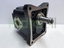 Imagen KM40.109S0-85E5-LED/EG-N 03630055 Casappa motor hidráulico de engranajes 109 cc/rev con eje cónico giro a izquierdas